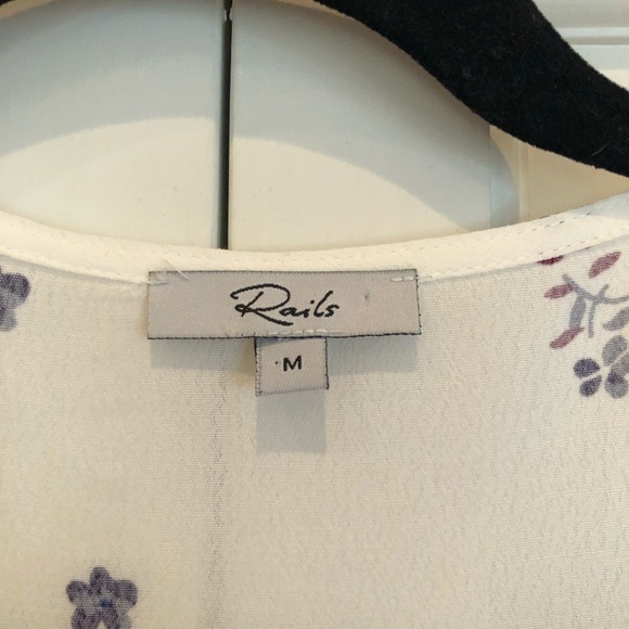 RAILS AIMEE WRAP DRESS WHITE FLORAL PRINT MEDIUM - Picture 5 of 8